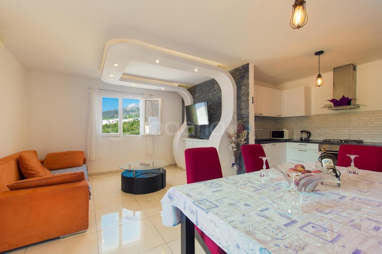 Apartment Vesna With Balcony & Free Parking Makarska Exterior foto